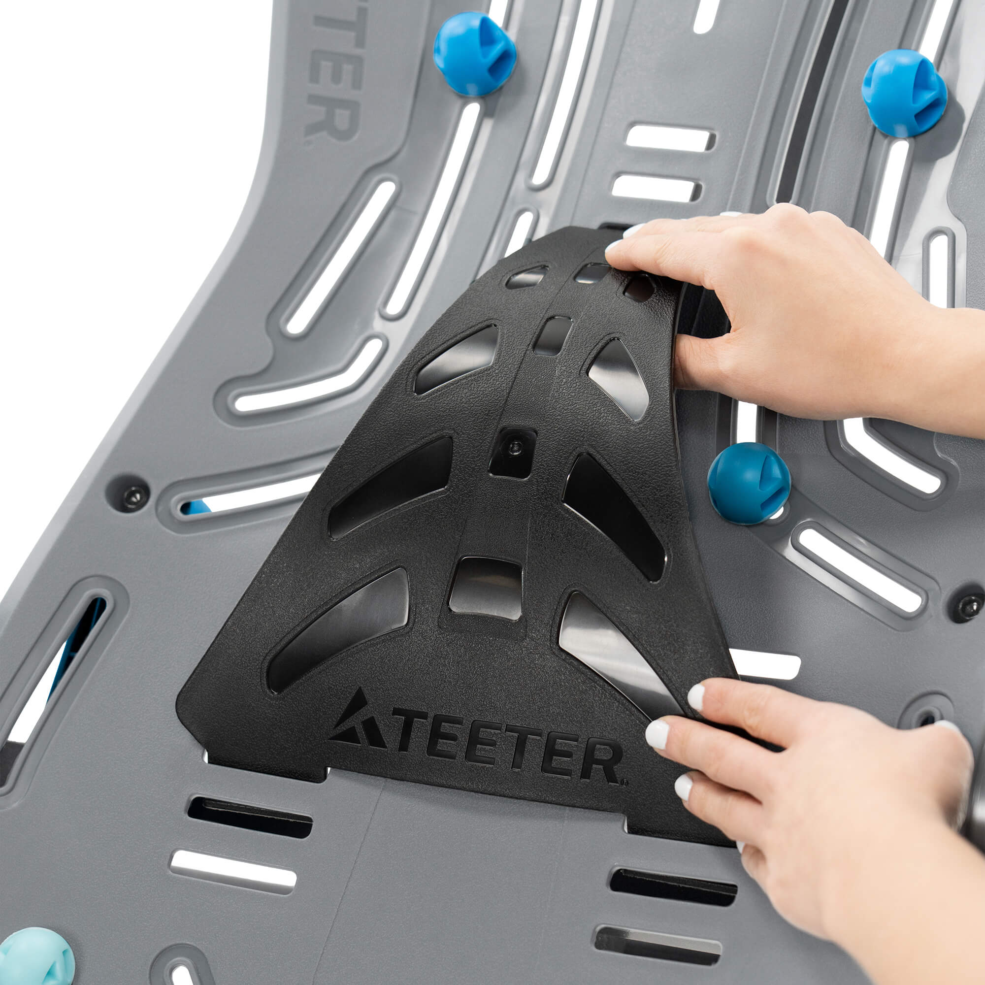 Teeter LX9 FitSpine Inversion Table - Image 8